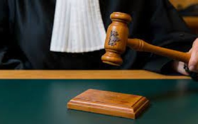Rechter ontslaat politieman en penitentiaire ambtenaar