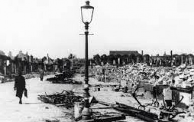 82 jaar na bombardement op Rotterdam eerste officiële namenlijst slachtoffers