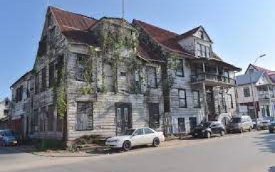 Restaureren histirische gebouwen binnenstad binnen 2,5 jaar een feit