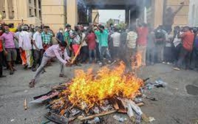 President Sri Lanka vraagt alle partijen minister te leveren vanwege crisis