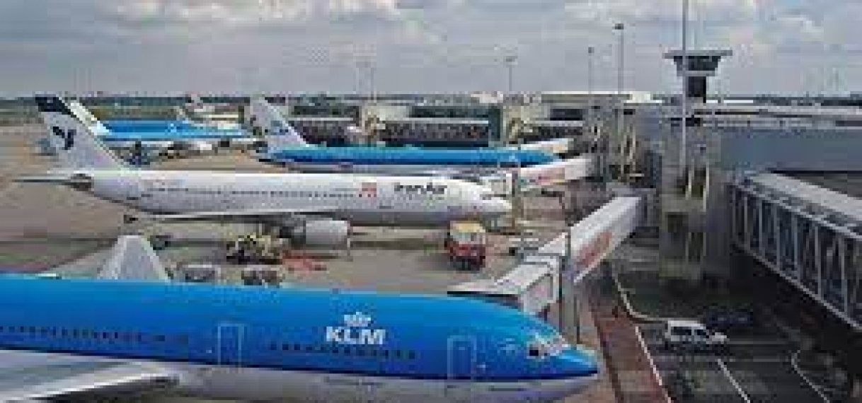 Regionale vliegvelden nemen aantal vluchten Schiphol over om chaos te voorkomen