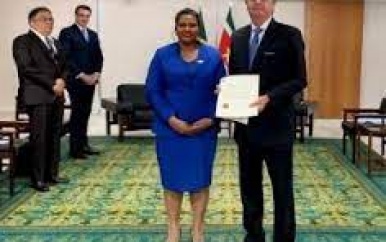 Ambassadeur Ramkisoen overhandigt geloofsbrieven aan President Jair Bolsonaro van Brazilië