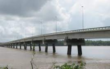 Brug over Corantijn rivier blijvend symbool van vriendschap