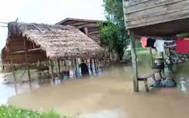 Wayana-dorpen onder water