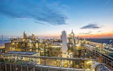 Te veel zon? Fabriek casht op overschot groene stroom