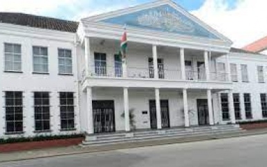 Centrale Bank van Suriname moet gebruikte kasreserves binnen 8 jaar terugbetalen