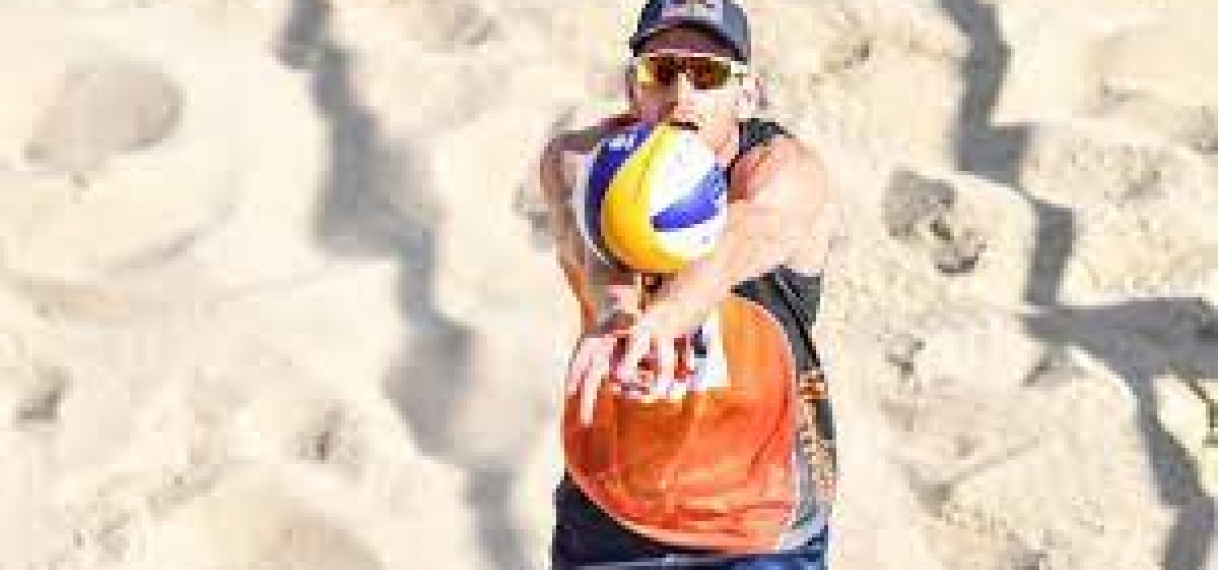 Brouwer/ Meeuwsen en Stam/ Schoon beginnen sterk aan WK beachvolleybal
