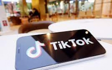 TikTok gaat jongeren vaker waarschuwen bij langdurig gebruik van de app