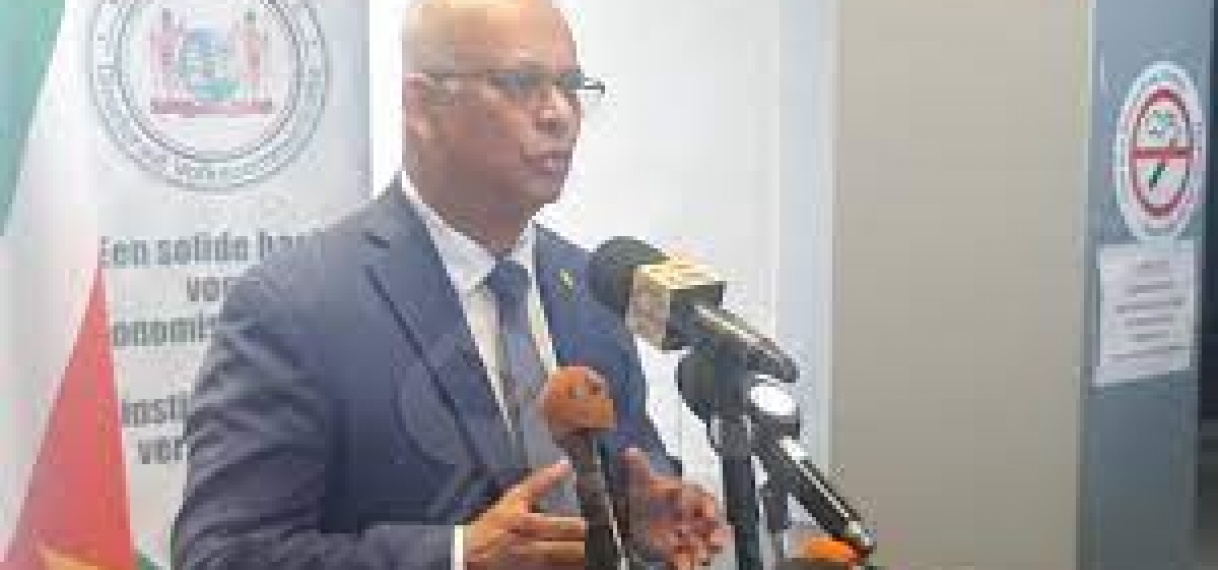 Ramdin:”New Surfin is niet crimineels