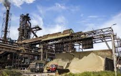 Tata Steel behoudt natuurvergunning, maar mag minder stikstof uitstoten