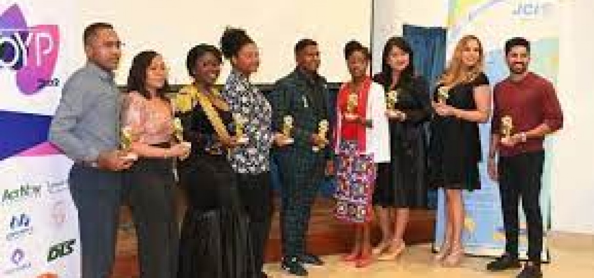 JCI Suriname gedenkt tien bijzondere Surinamers