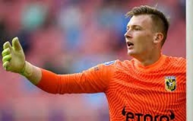 Vitesse-keeper Schubert mist waarschijnlijk start Eredivisie door knieoperatie
