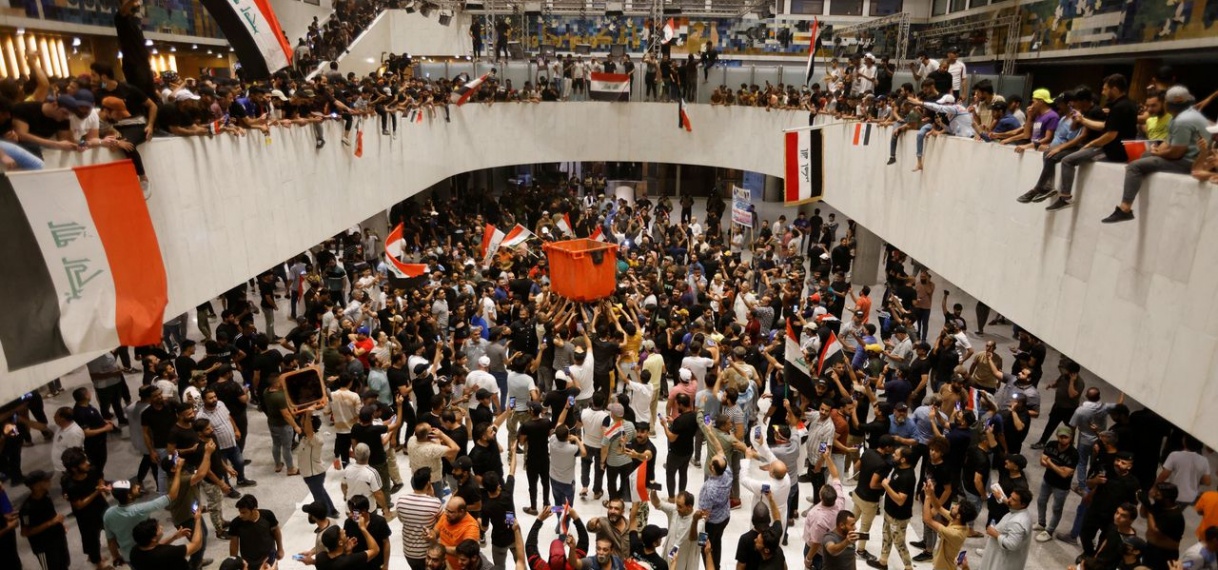 Demonstranten bestormen parlementsgebouw in Irak