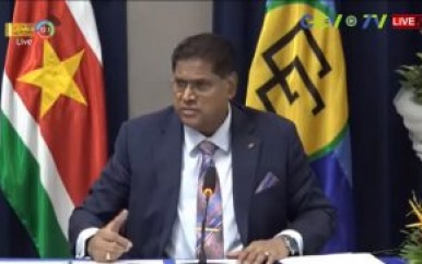 President: “ Kon un yepi a volk”