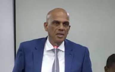 Statement President Suriname; Minister Financiën en Planning stelt portefeuille beschikbaar