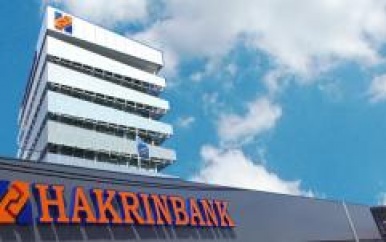 Hakrinbank medewerker fraudeert voor miljoenen