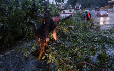 Orkaan Fiona komt aan land in Puerto Rico