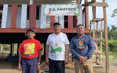 Lagere school Amatopo feestelijk geopend