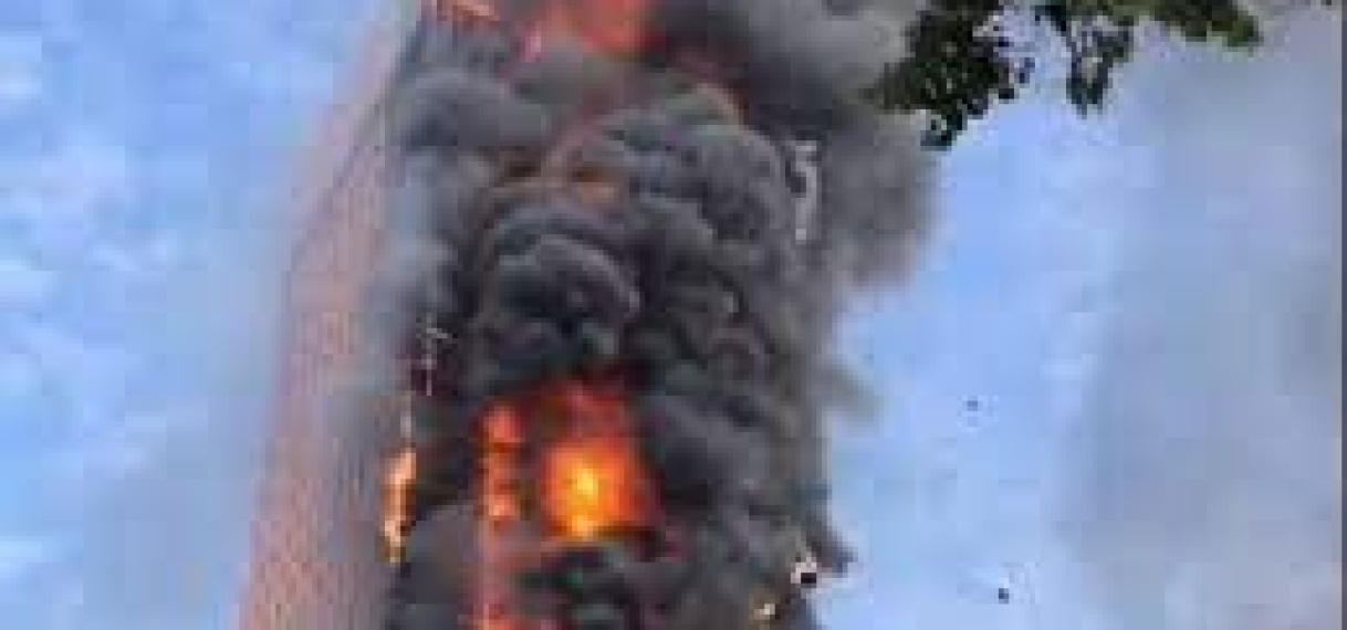Enorme brand in kantoorgebouw in Chinese stad Changsha