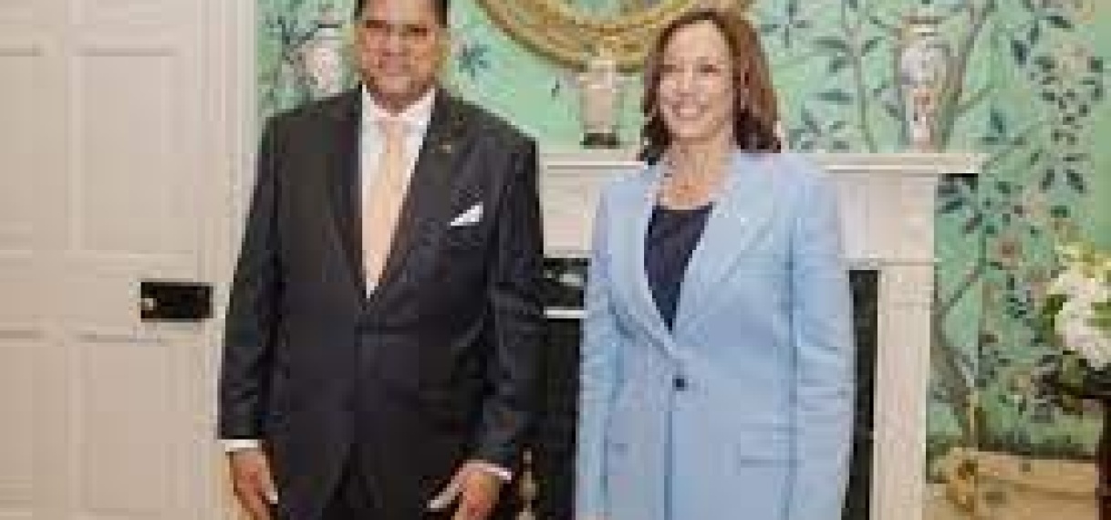 President Santokhi houdt meeting met vicepresident VS en Action Committee of Caribbean Leaders