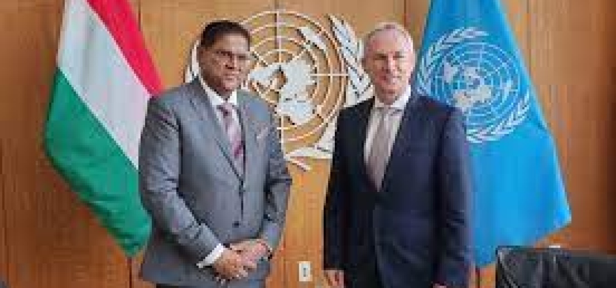 President Santokhi bespreekt mogelijkheden met president Algemene Vergadering VN