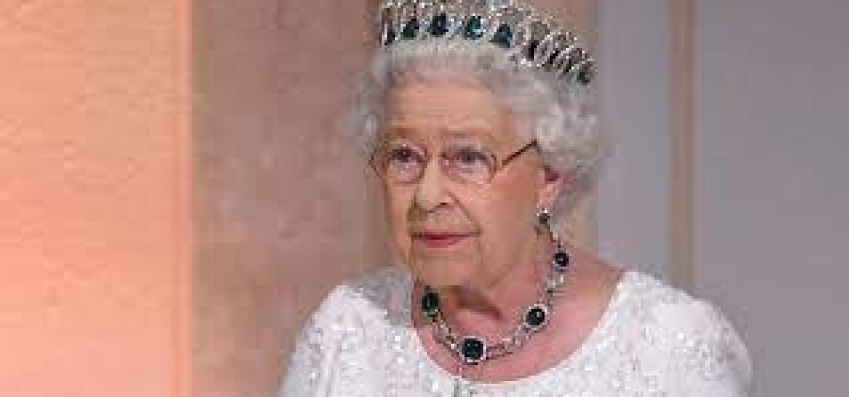 Ernstige zorgen over gezondheid van Britse koningin Elizabeth (96), familie is naar haar onderweg
