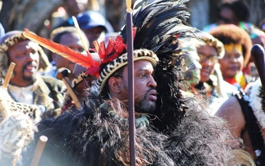 Zulu officieel gekroond in Zuid- Afrika