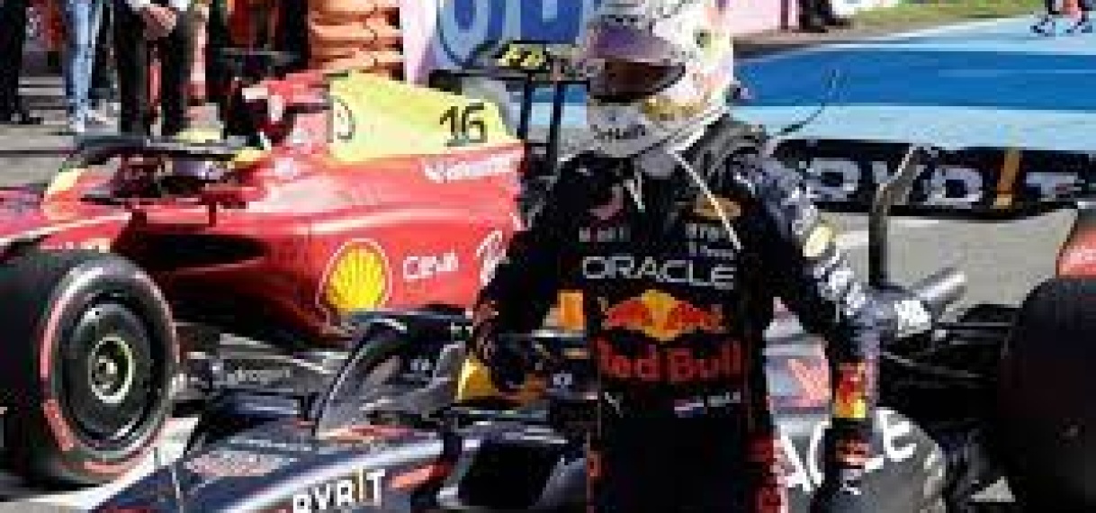 Zo laat komt Max Verstappen in actie bij de Grand Prix van Singapore