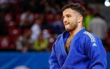 Judoka Tsjakadoea gediskwalificeerd op WK omdat hij hoofd gebruikt bij worp