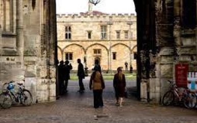 Oxford blijft beste universiteit ter wereld, maar Azië streeft Europa voorbij