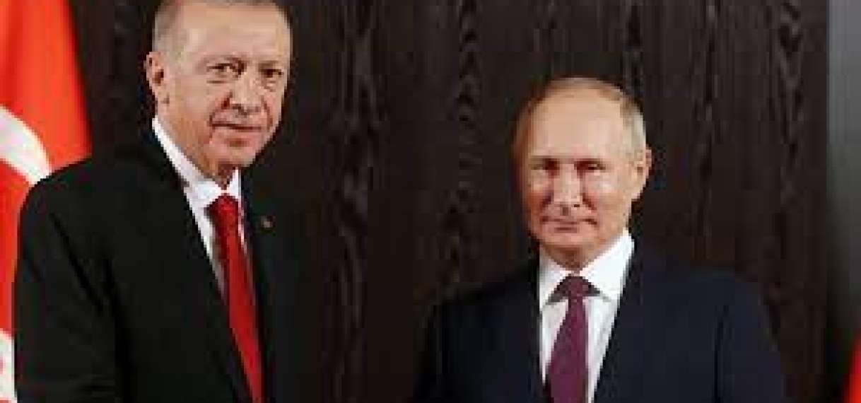Erdogan praat met Poetin over Oekraïne en roept op tot einde bloedvergieten