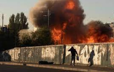 Tweede Russische aanval op Kyiv in een week, explosies door kamikazedrones
