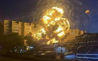 Dertien doden na crash straaljager in Russische flat