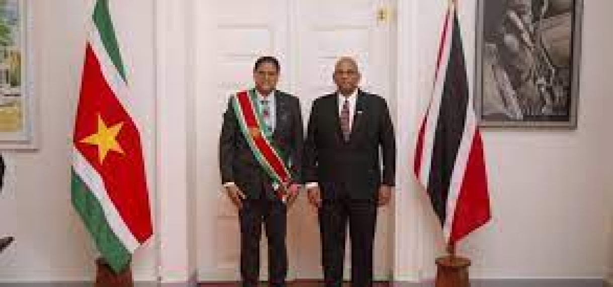 President Santokhi neemt geloofsbrieven viertal ambassadeurs in ontvangst