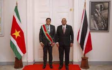 President Santokhi neemt geloofsbrieven viertal ambassadeurs in ontvangst