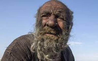 Amou Haji, de ‘smerigste man ter wereld’, overleden