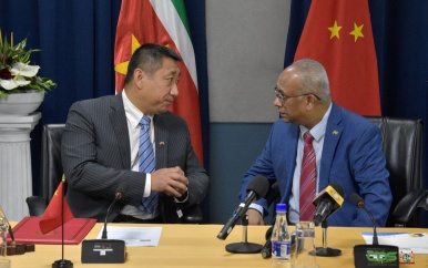 Suriname ontvangt financiële injectie van China