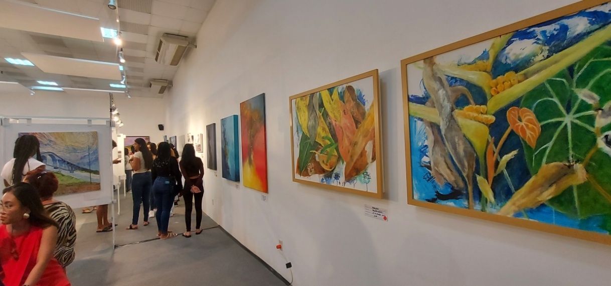 Grote toeloop studenten bij Nationale Kunstbeurs