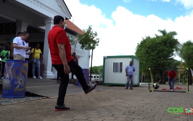 President Santokhi bijt spits af bij ‘STVS WK-launch’