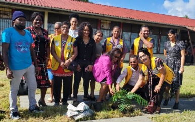 Kick-off activiteiten 40 jarige IMEAO-1 met planten van bomen