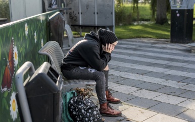 Jeugd bezwijkt onder problemen: Eerste Hulp voor Jongeren moet uitkomst bieden