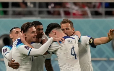 Engeland kent droomstart op WK met doelpuntrijke zege op Iran: ‘Laten we waken voor euforie’