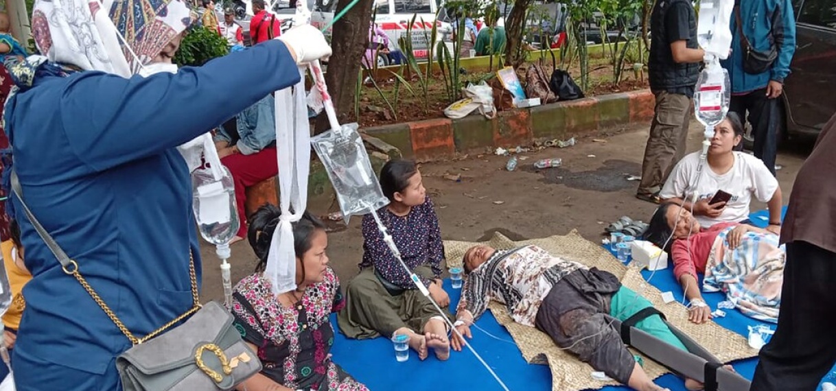 Zeker 44 doden na aardbeving op eiland Indonesië