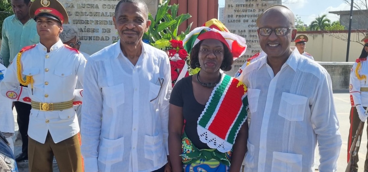 Boodschap over eenheid en samenwerking door Suriname en Barbados in Cuba