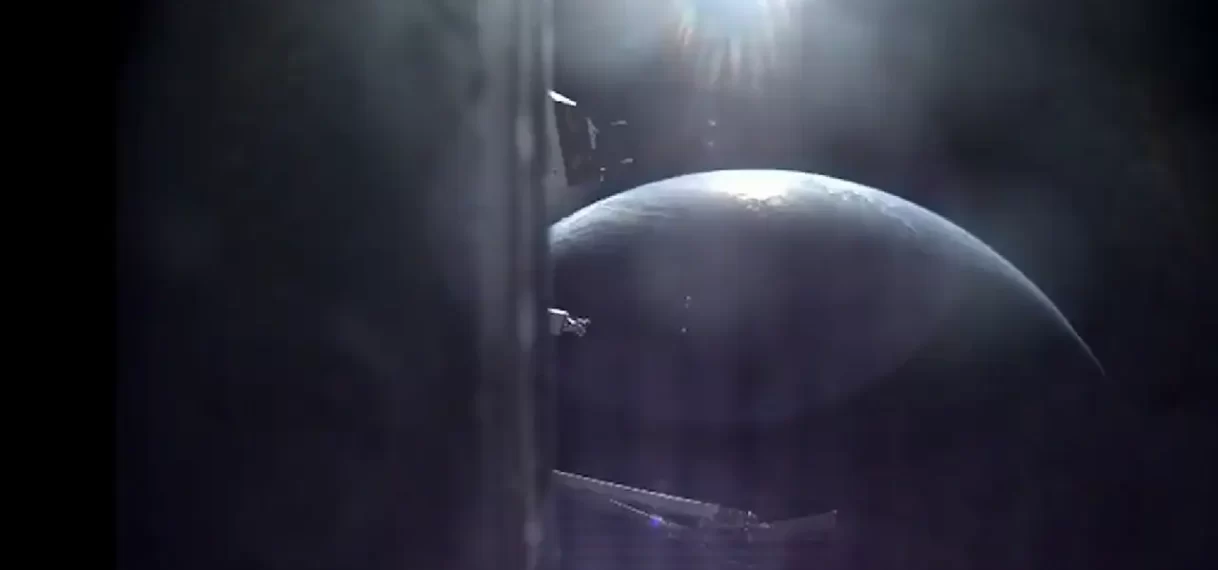 NASA maakt indrukwekkende beelden van de aarde op weg naar de maan