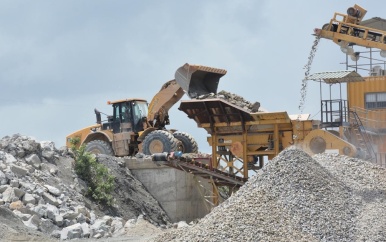 Grassalco neemt nieuwe crusher in gebruik