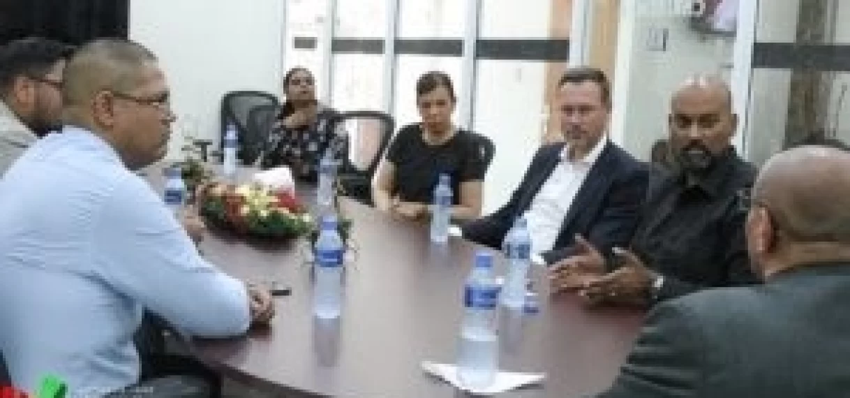 Minister Mac Andrew blij met bijdrage Teleperformance aan werkgelegenheid