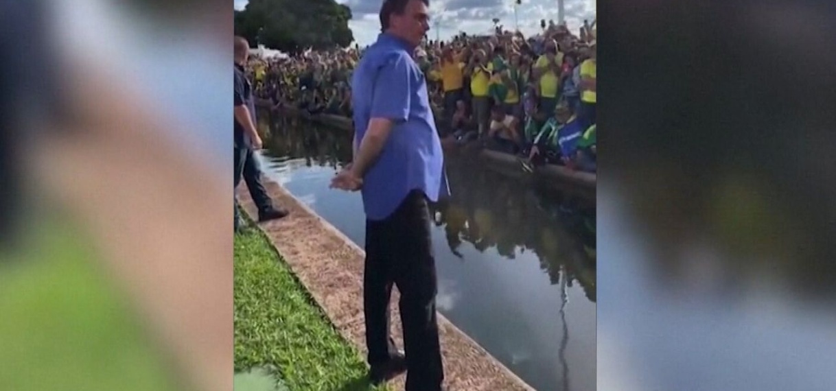 Bolsonaro spreekt voor het eerst sinds nederlaag, na 40 dagen zwijgen