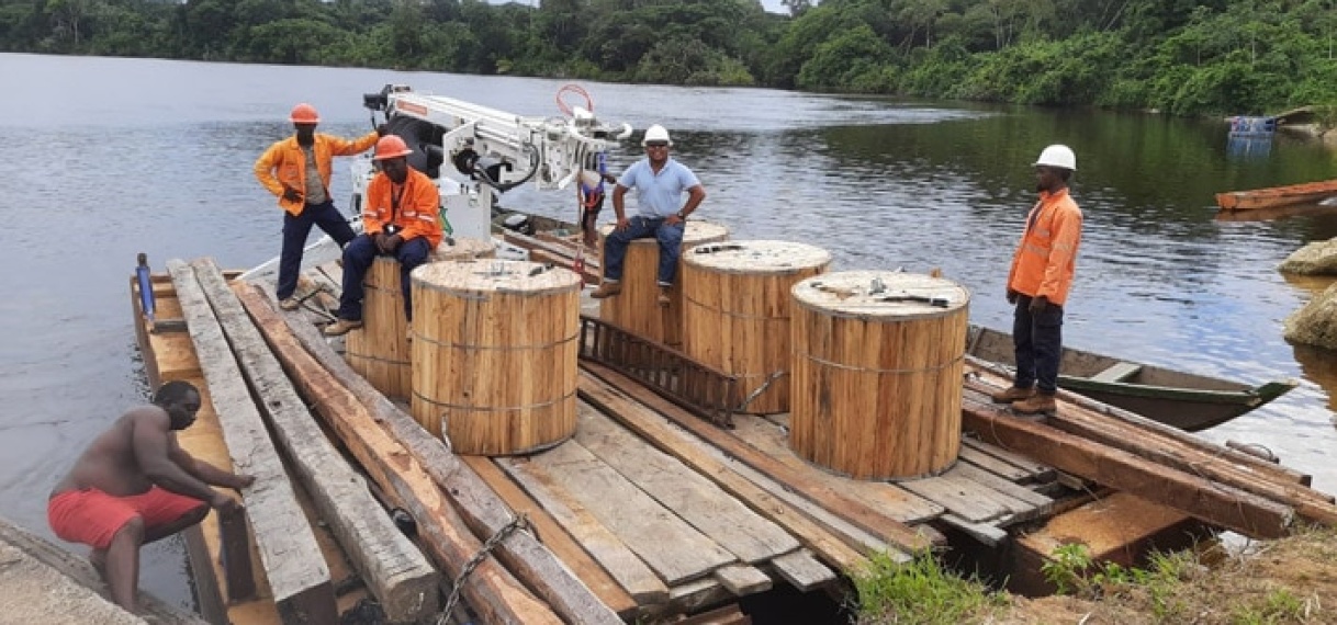 Geen elektriciteit en watervoorziening in het Boven-Suriname gebied