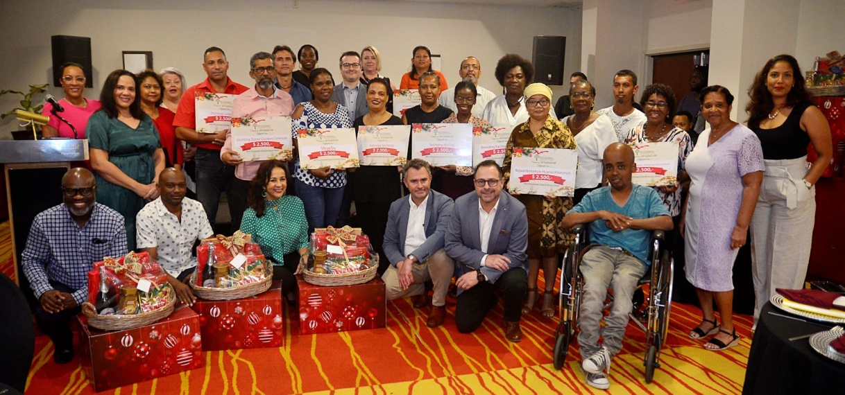 Rosebel Community Fund gedenkt 10 sociale instellingen